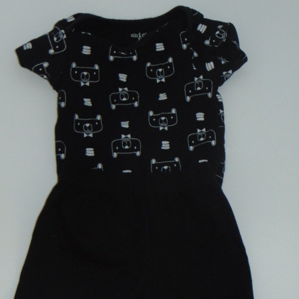 6-9CLOTHES 2 BODYSUITS & ONE PAIR OD SHORTS FOR $8